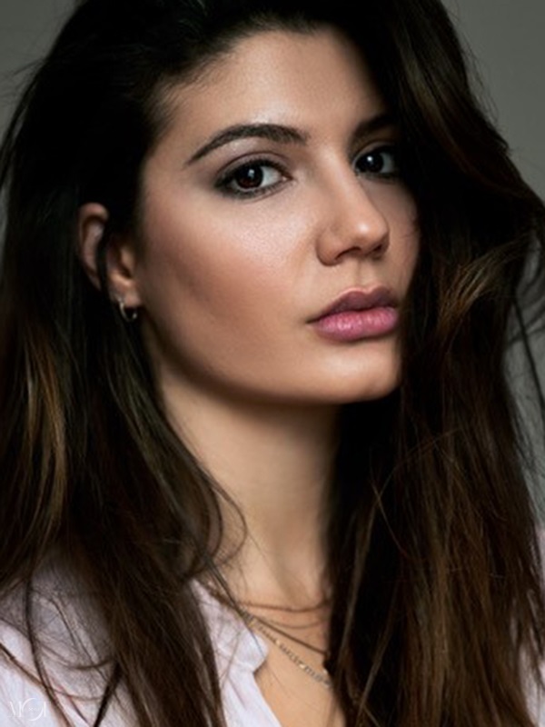 actor Andrea Vasiliou large photo