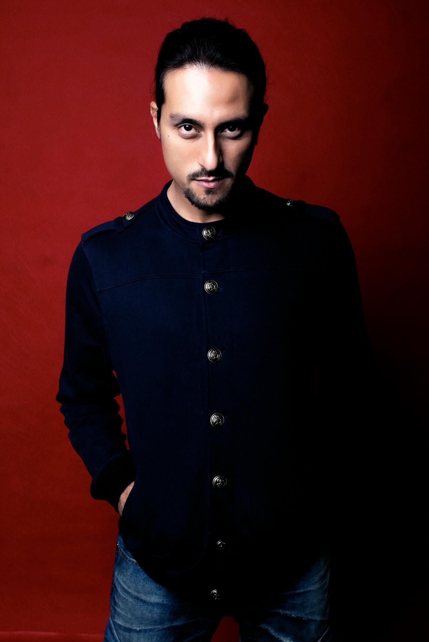 actor Bront Palarae large photo