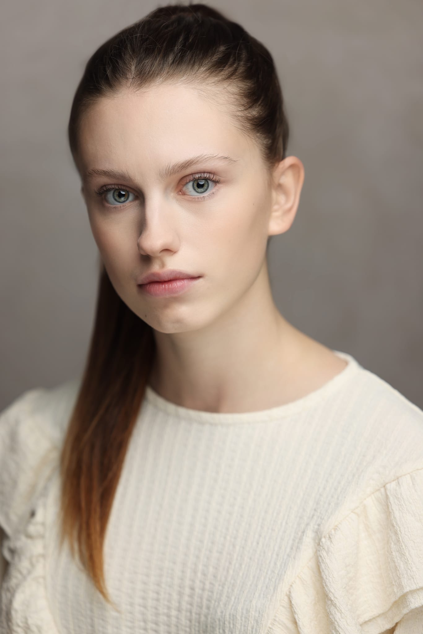 actor Daisie Boyes large photo