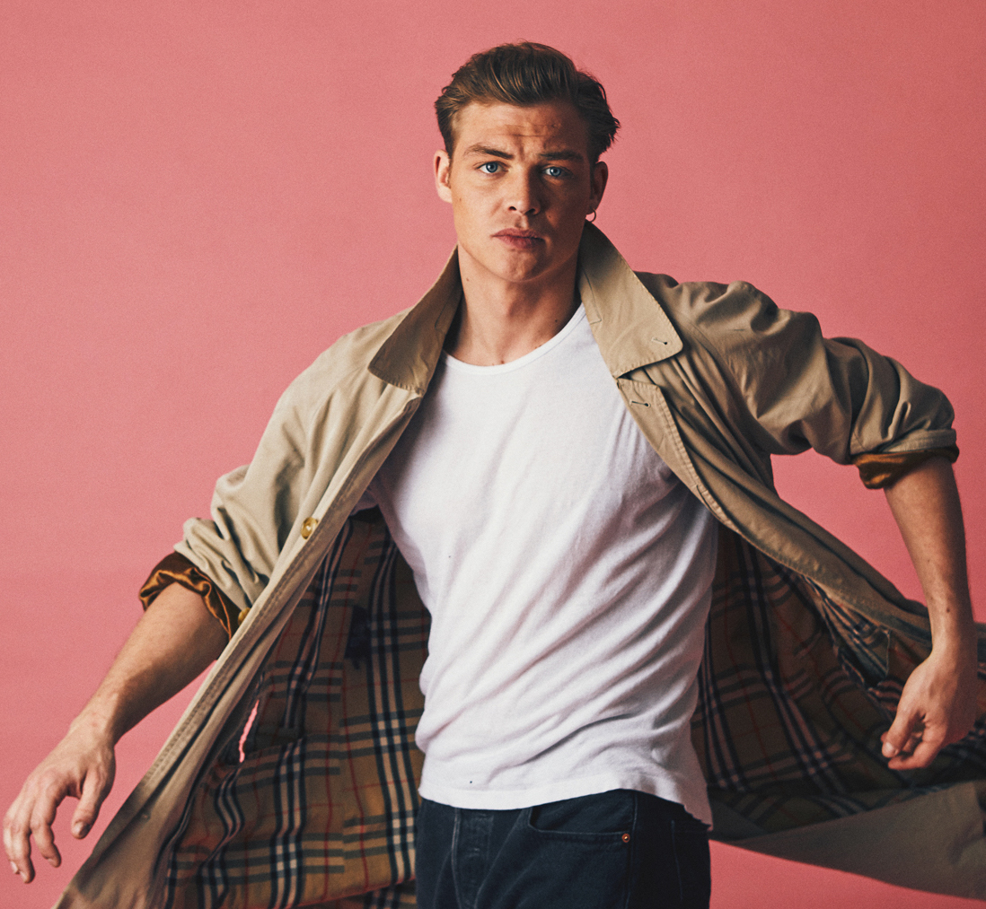 actor David Schütter large photo