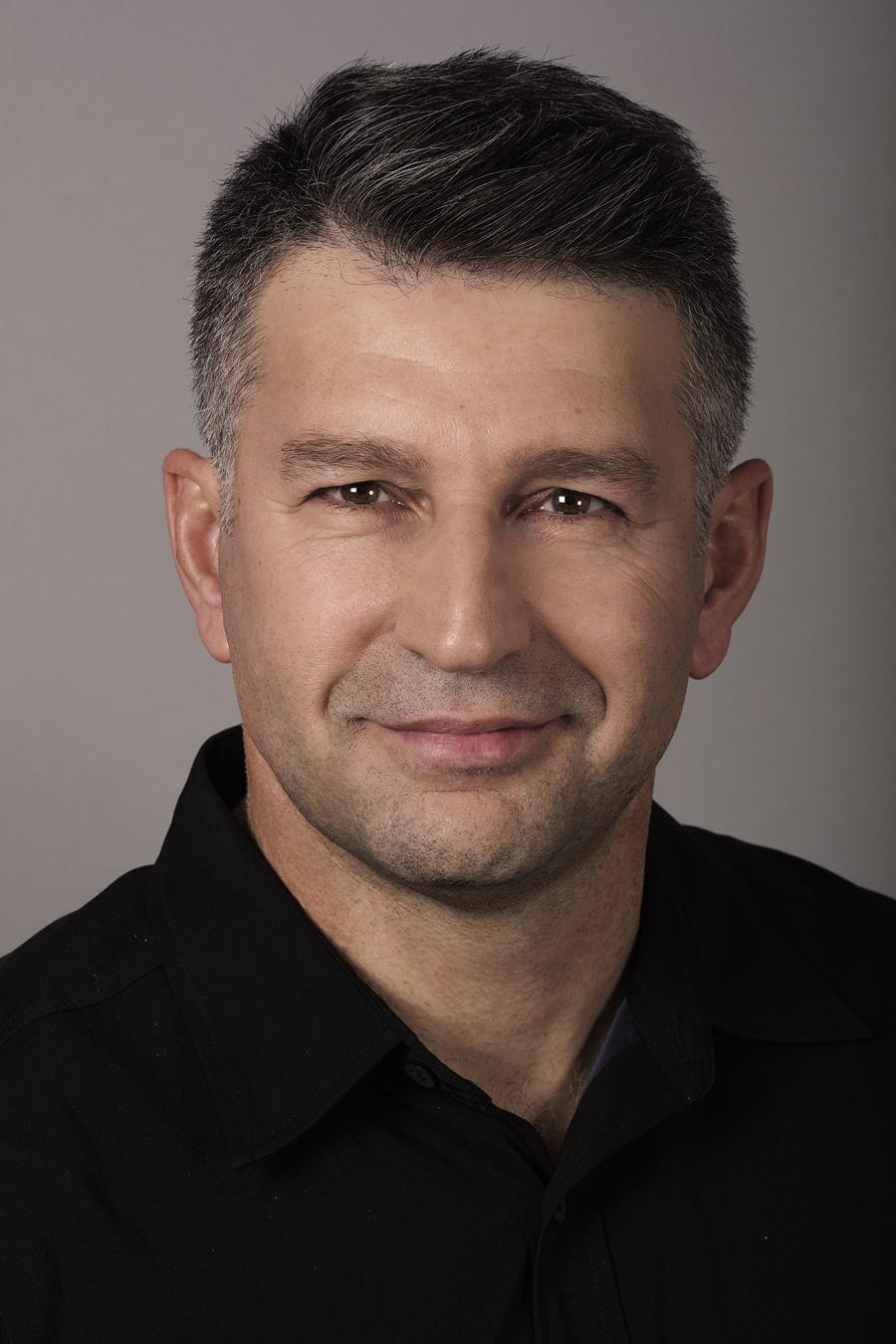 actor Gürhan Elmalioglu large photo