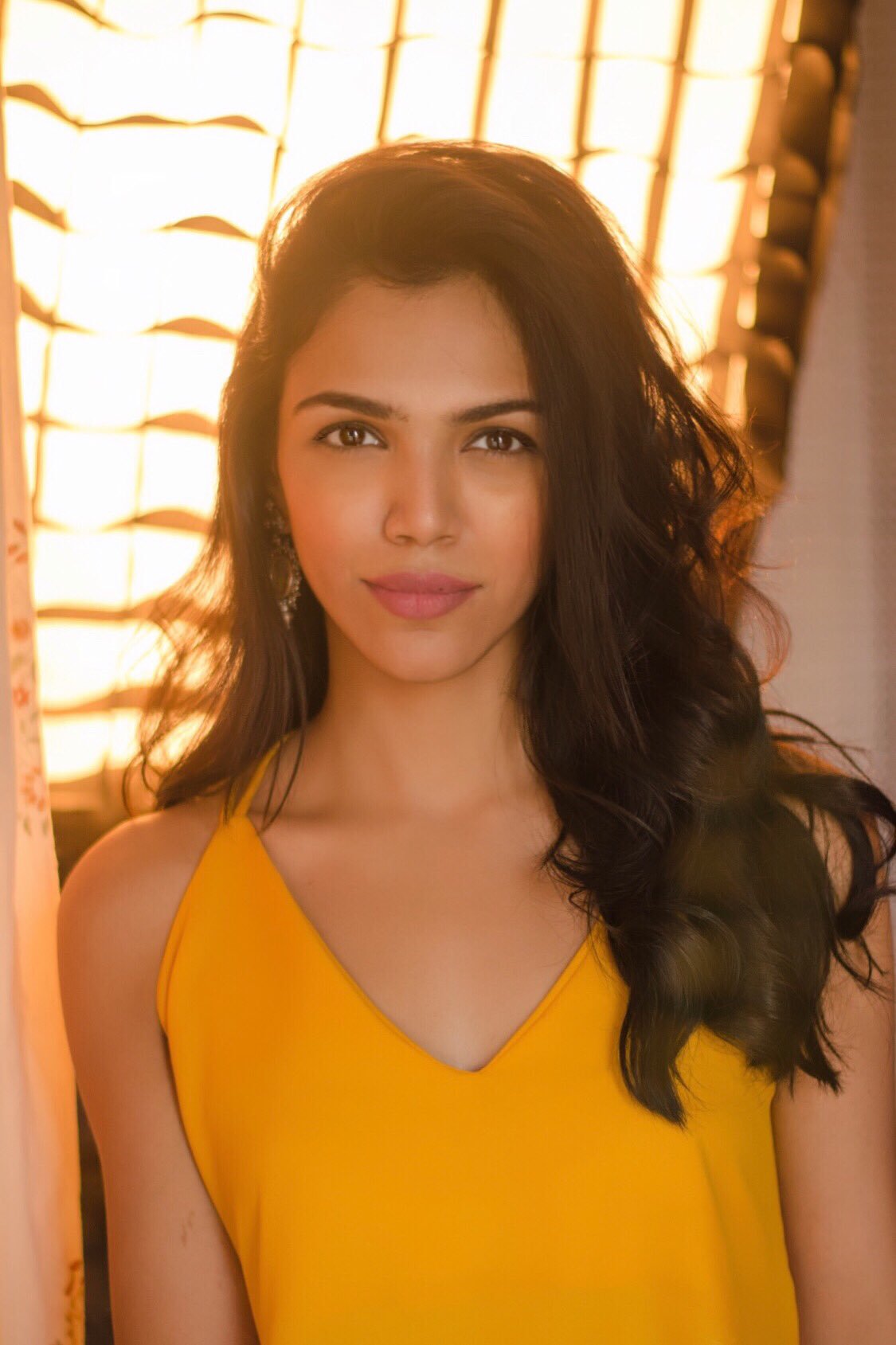 actor Shriya Pilgaonkar large photo