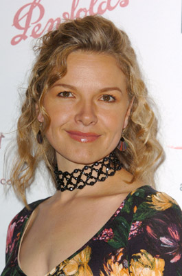 actor Justine Clarke large photo