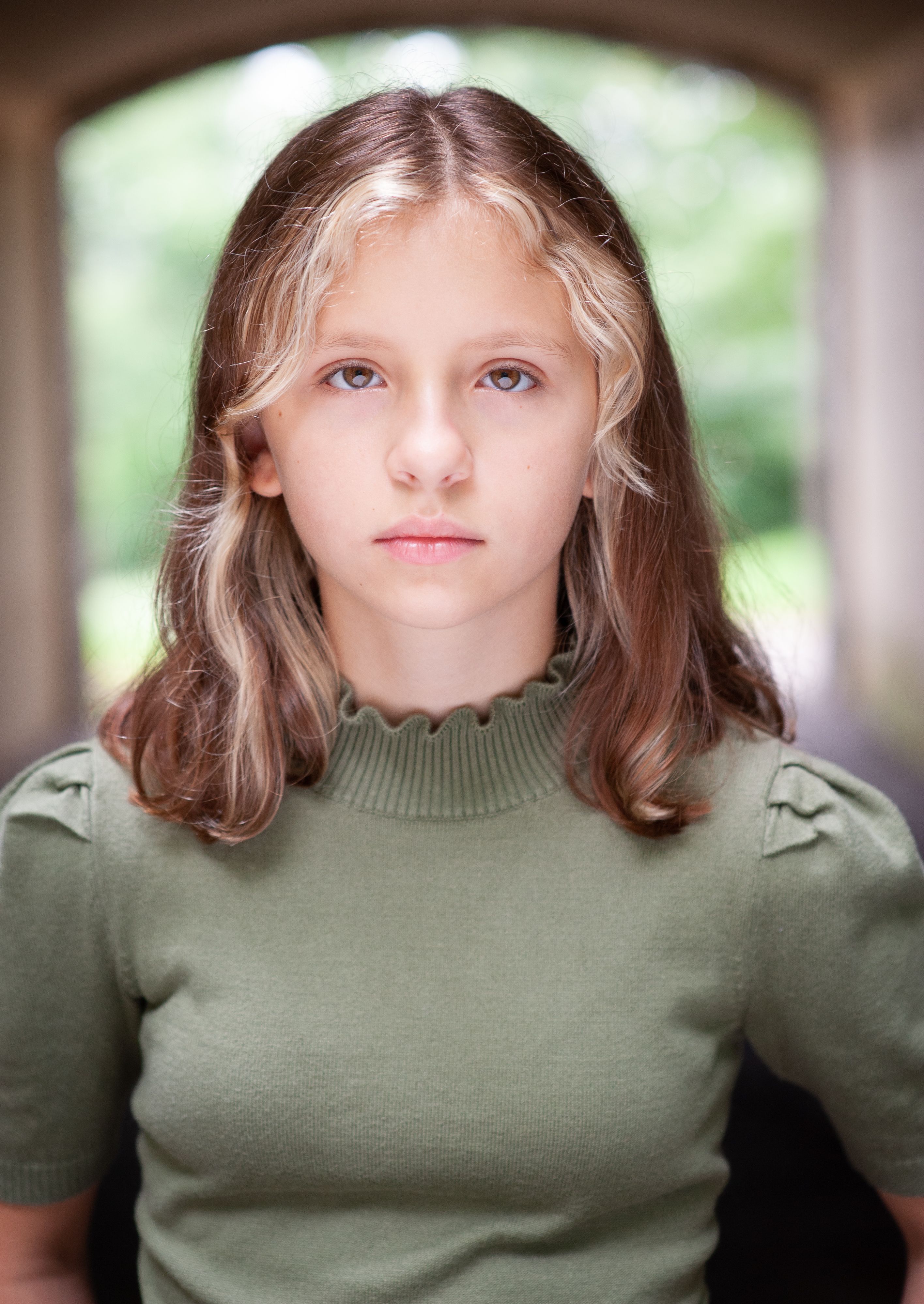 actor Alice Sophie Malyukova large photo