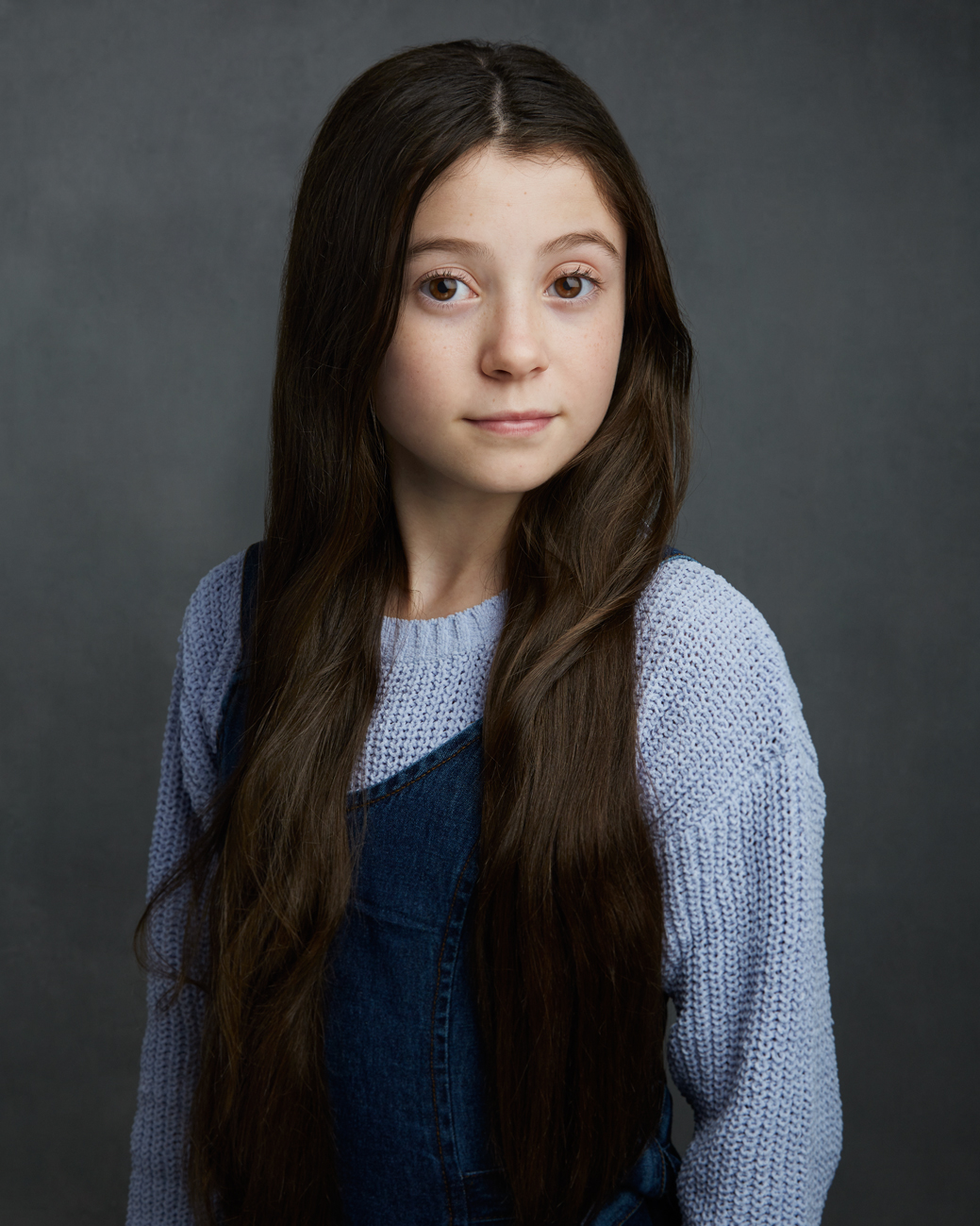 actor Millie Kiss large photo