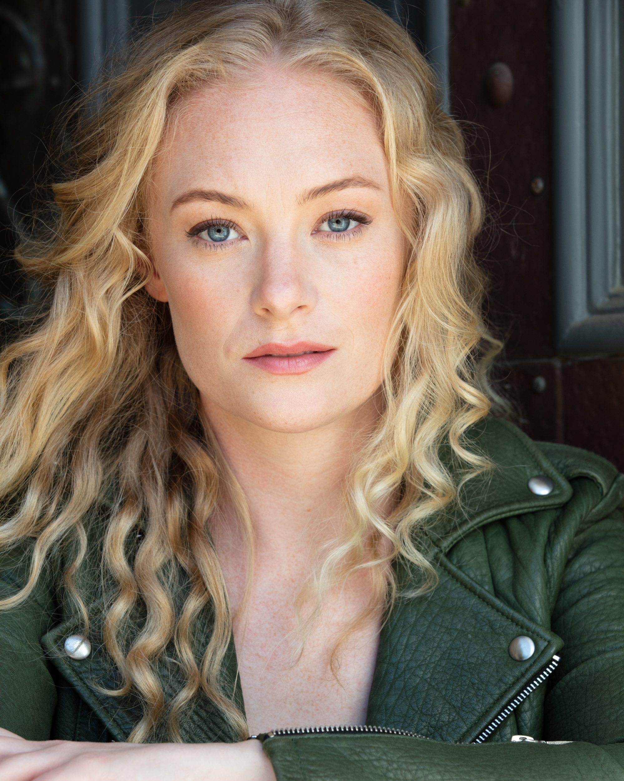 actor Lauren Sweetser large photo