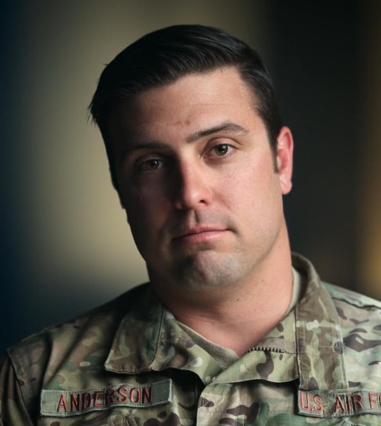 actor Derek Anderson large photo