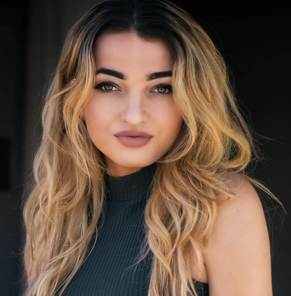 actor Joanna Hobbie large photo