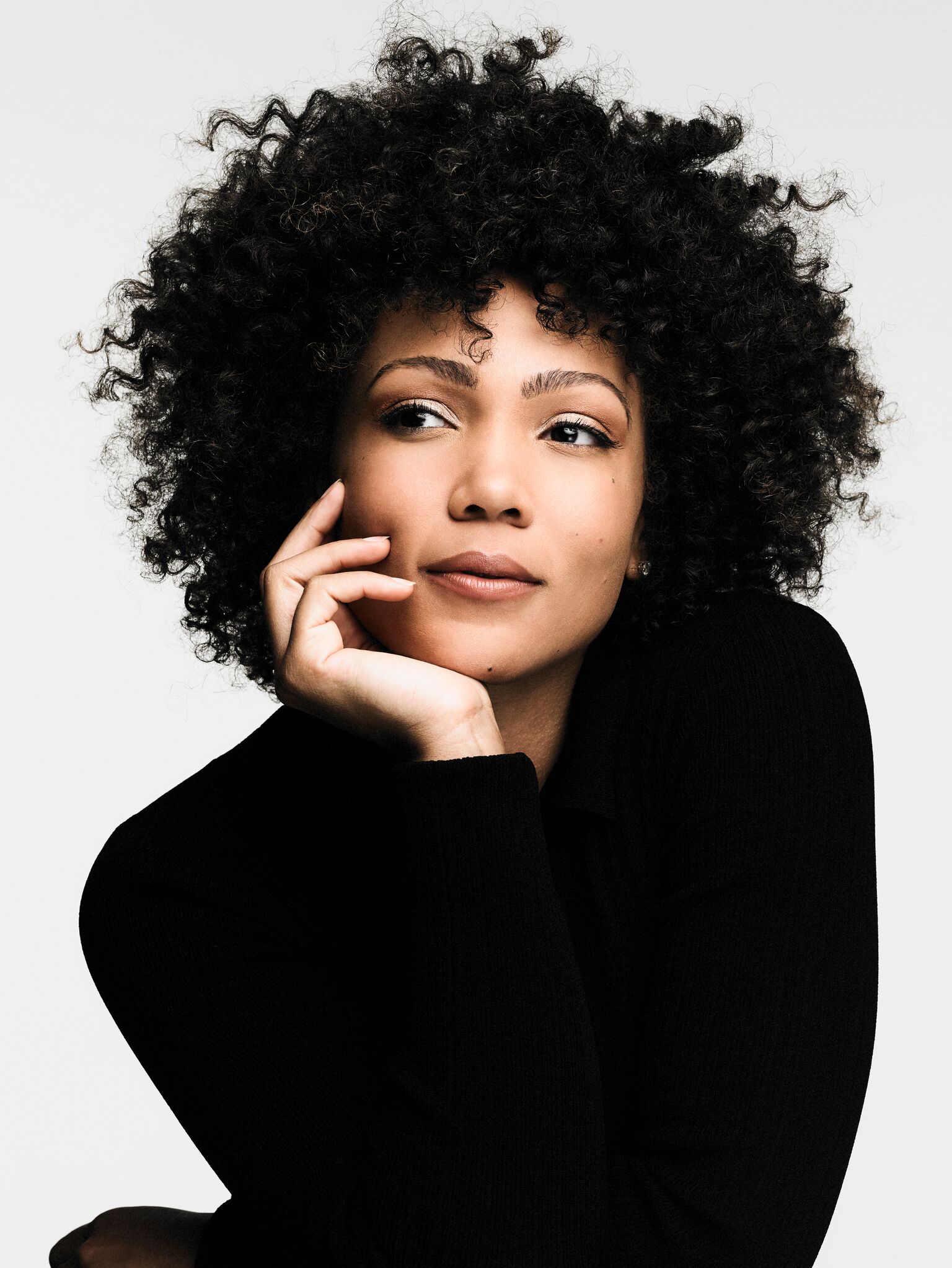 actor Jasmine Mathews large photo