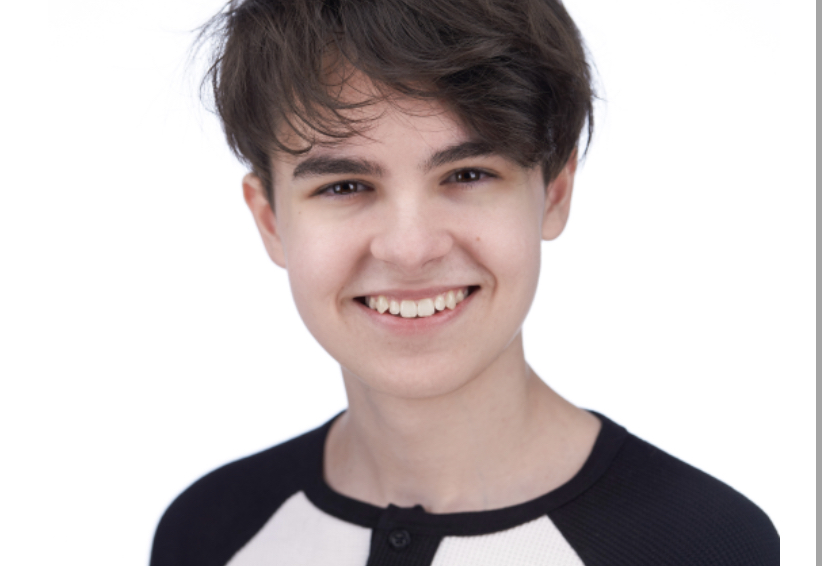 actor Owen Myre large photo