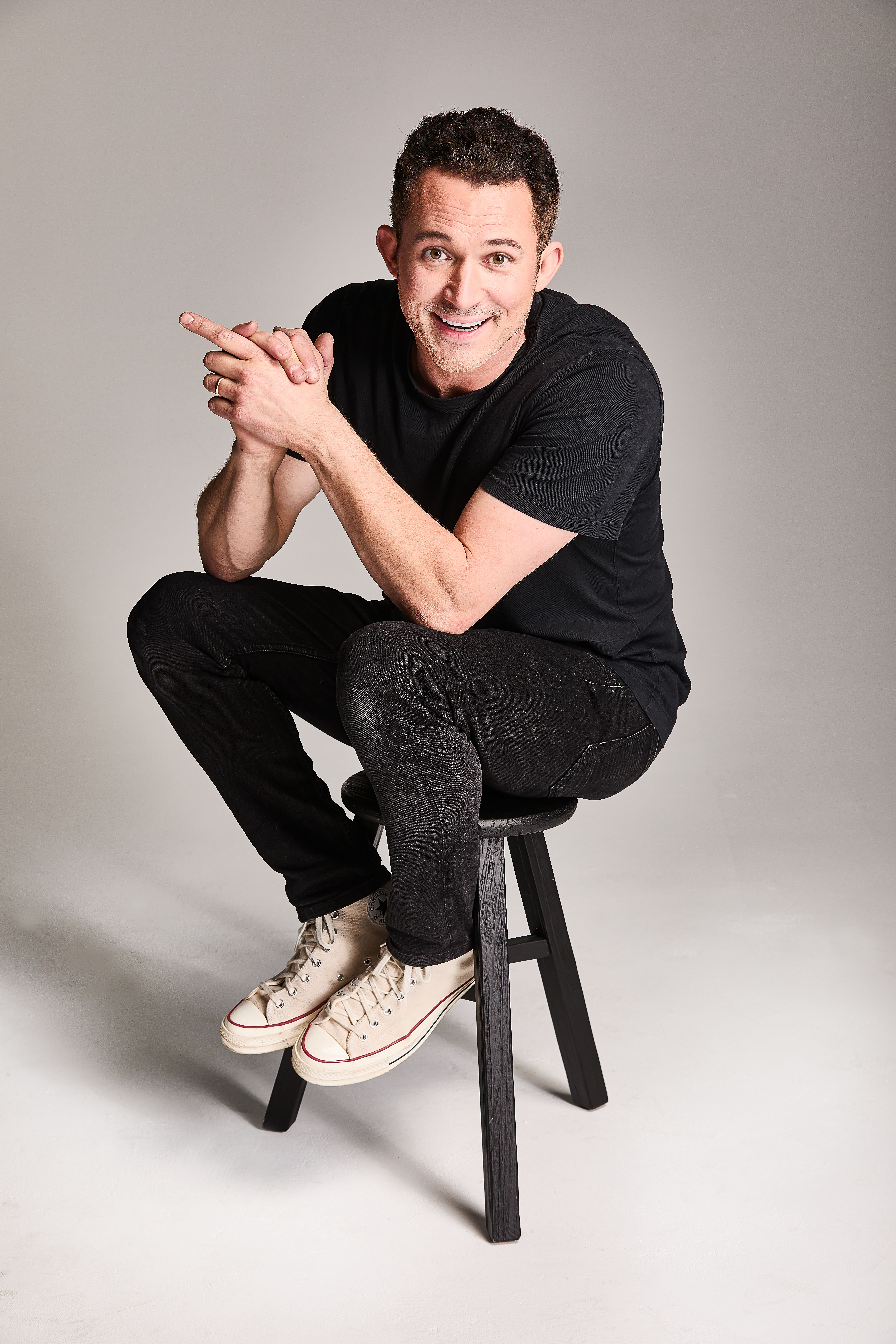 actor Justin Willman large photo