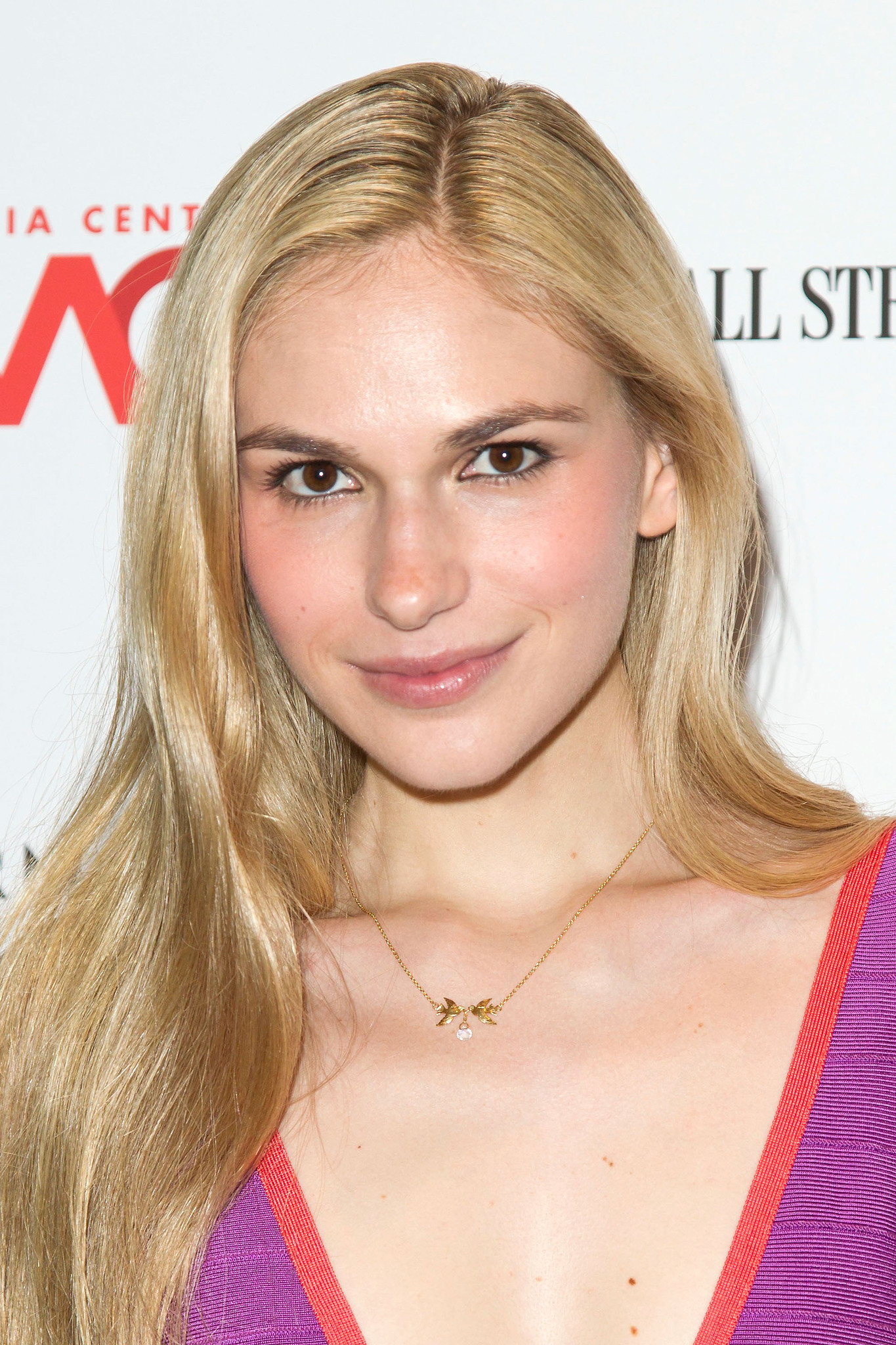 actor Jennifer Missoni large photo