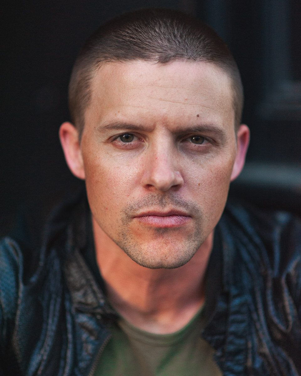 actor Gareth Keegan large photo