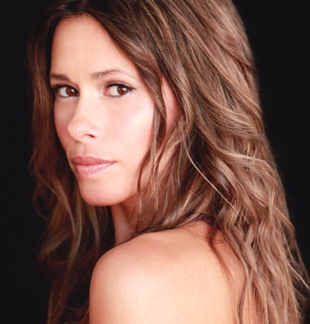 actor Angela Gots large photo