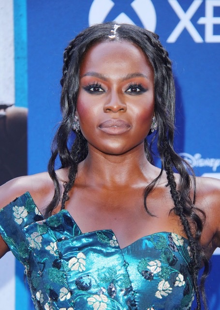 actor Yetide Badaki large photo