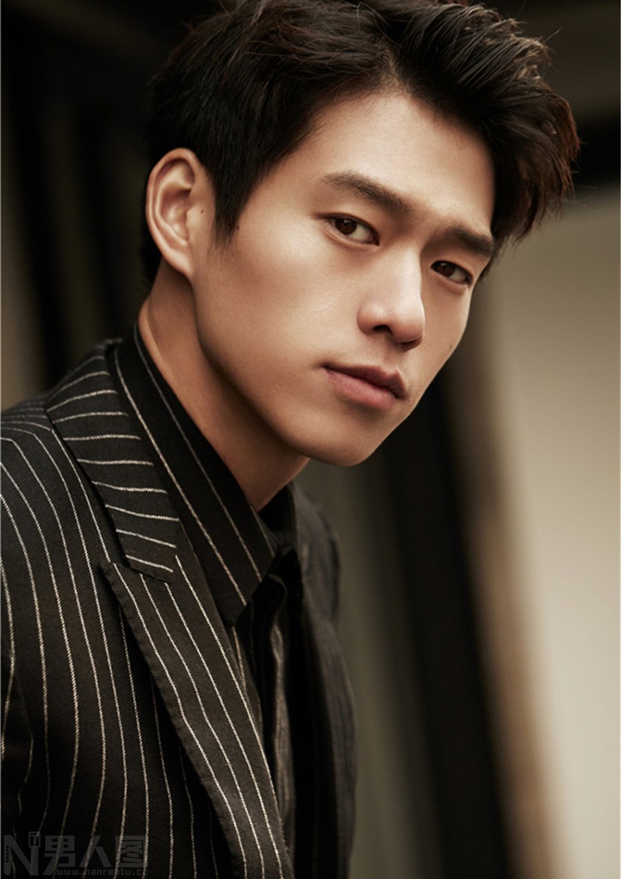 actor Daxun Wei large photo