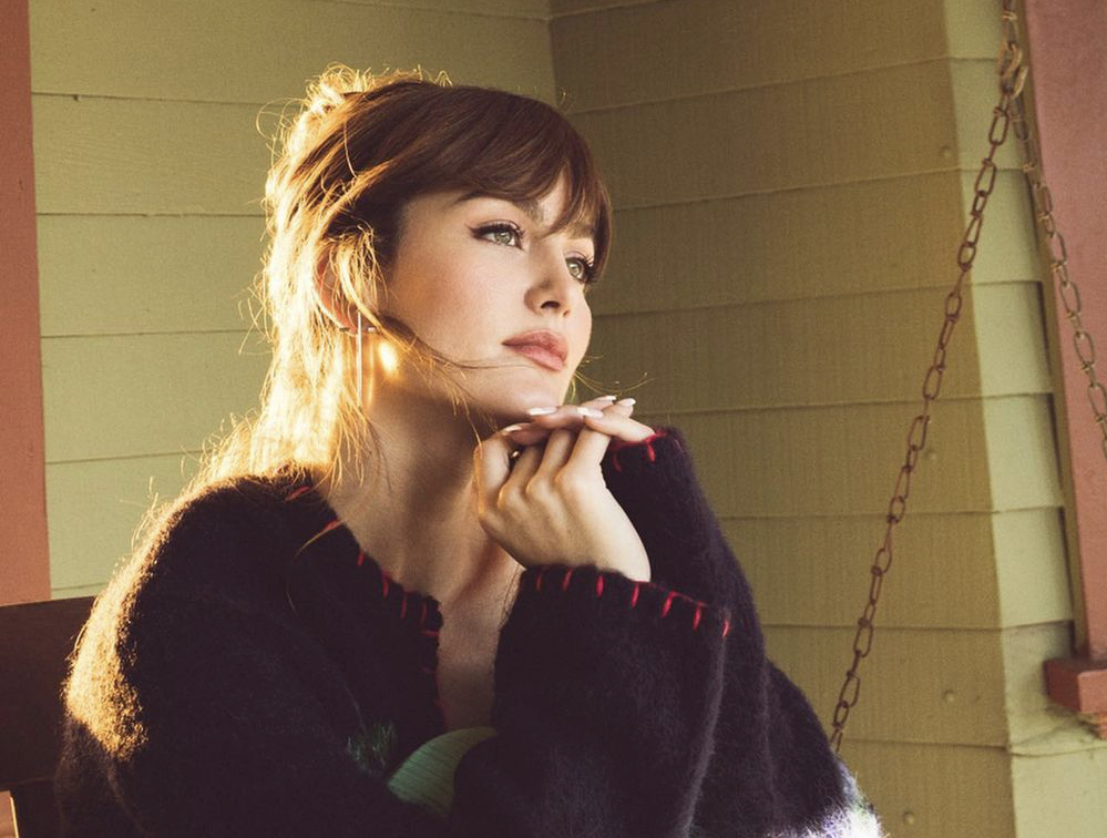 actor Rachel Matthews large photo