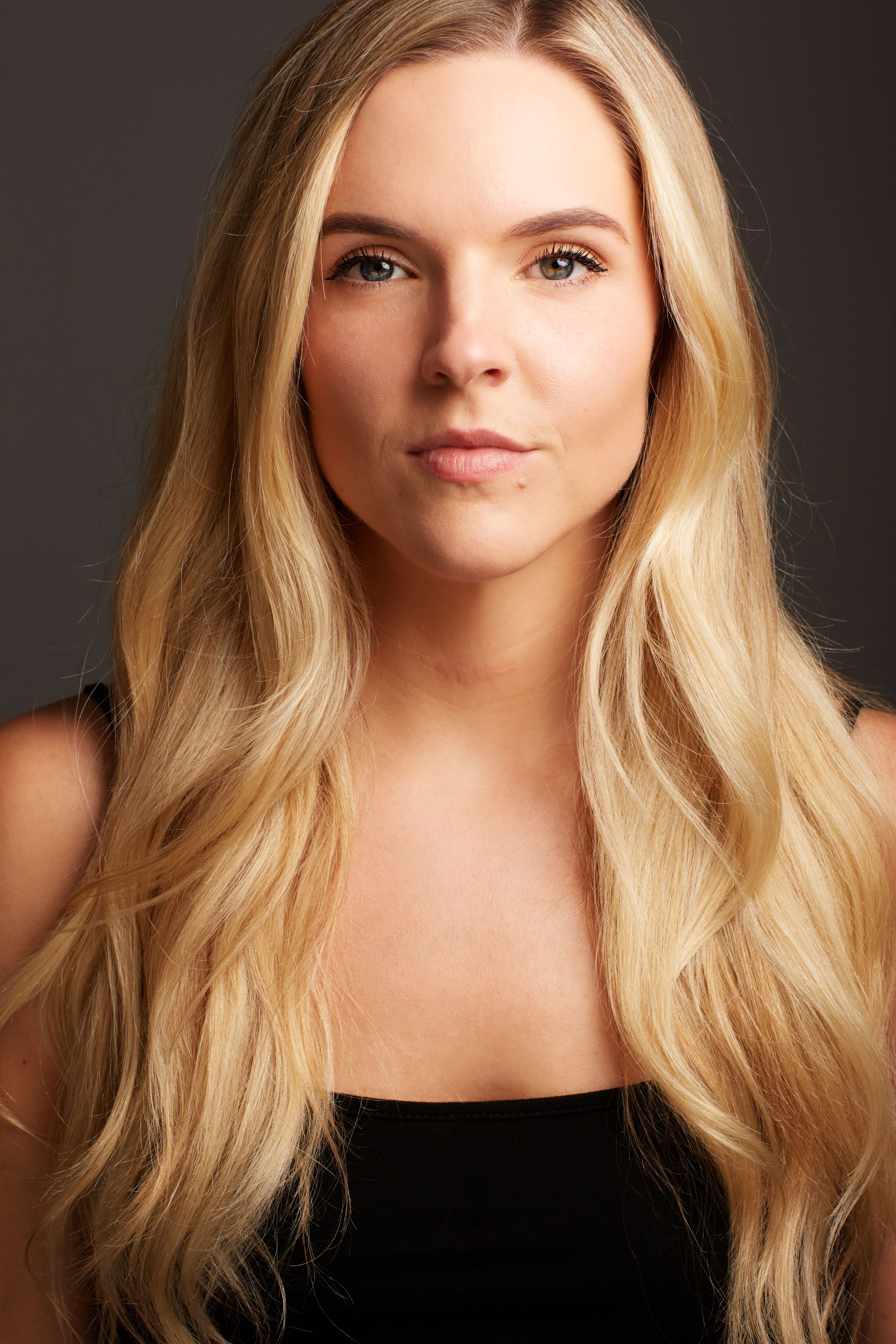 actor Kari Perdue large photo