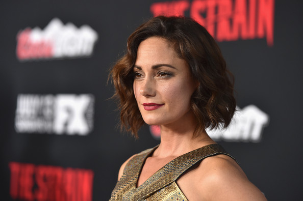 actor Natalie Brown large photo