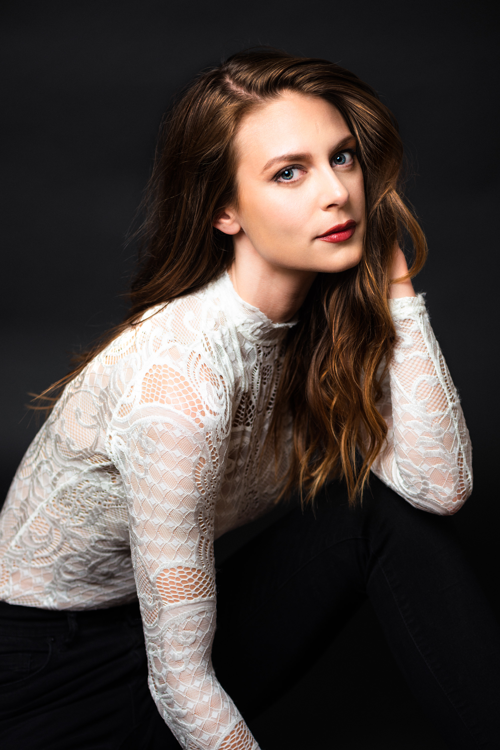 actor Sara Mitich large photo