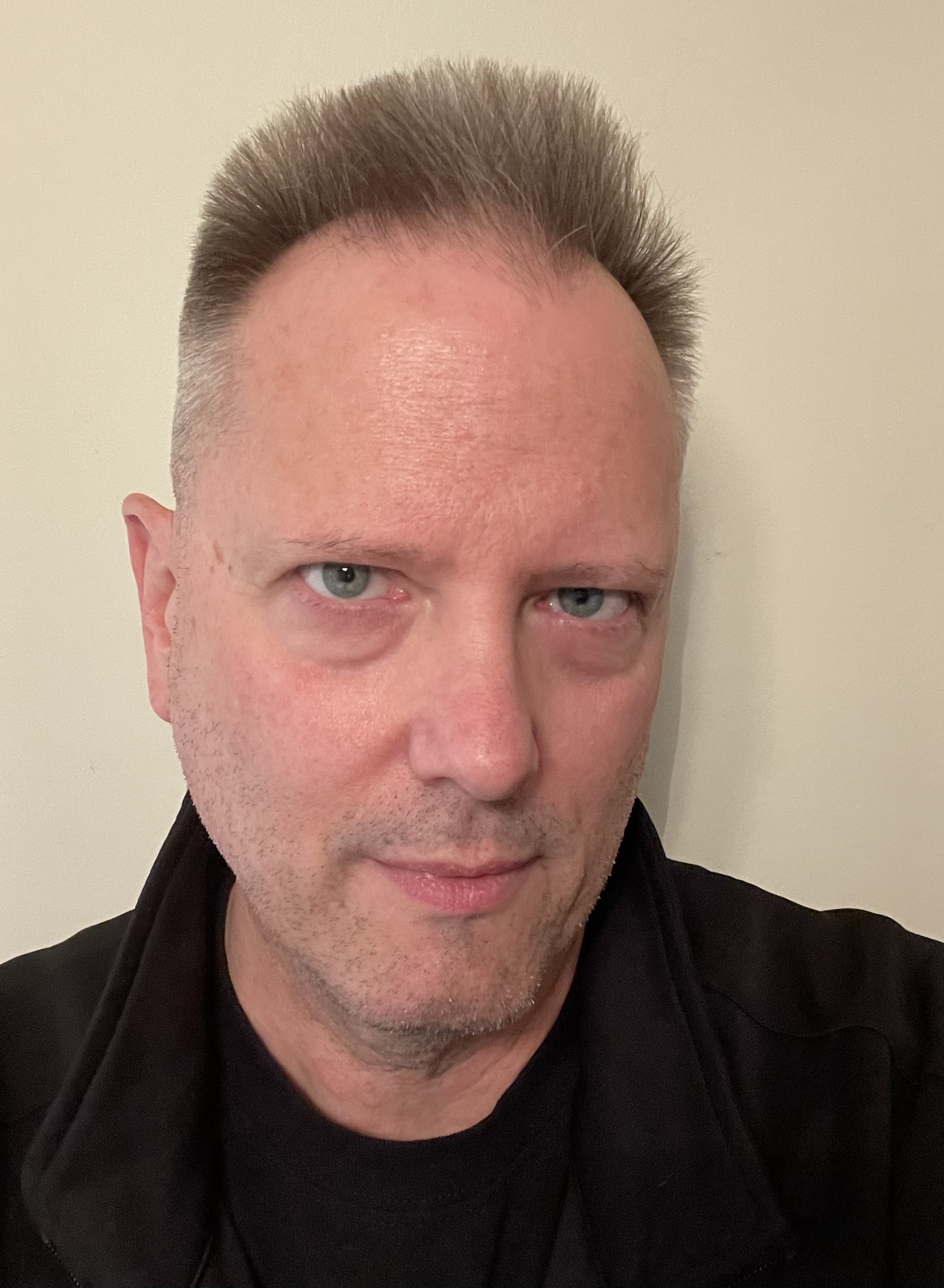 actor James Lorinz large photo