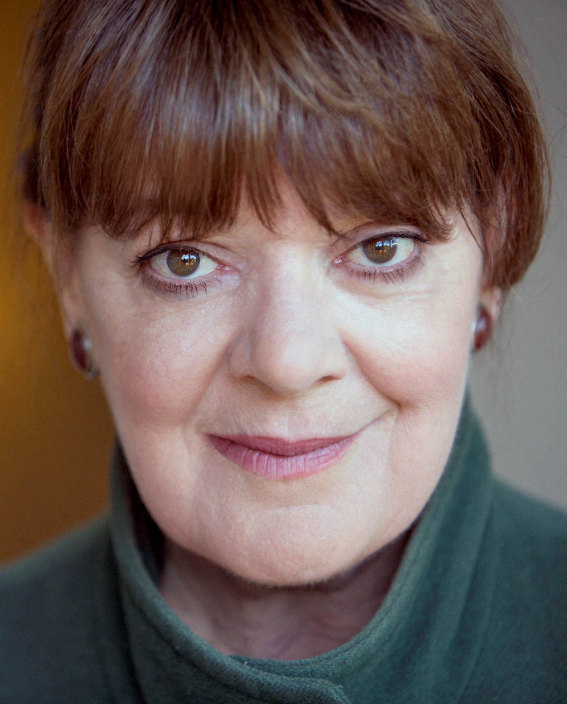 actor Deborah Kennedy large photo