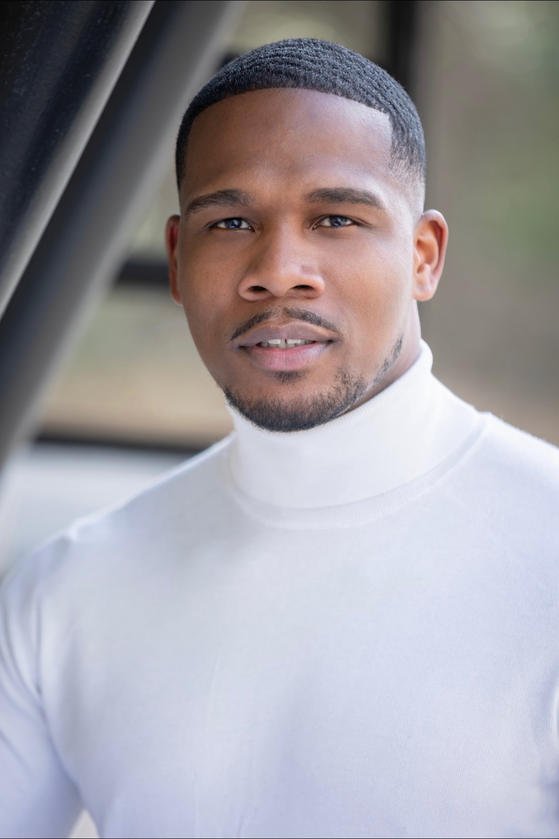 actor Adrian Lockett large photo