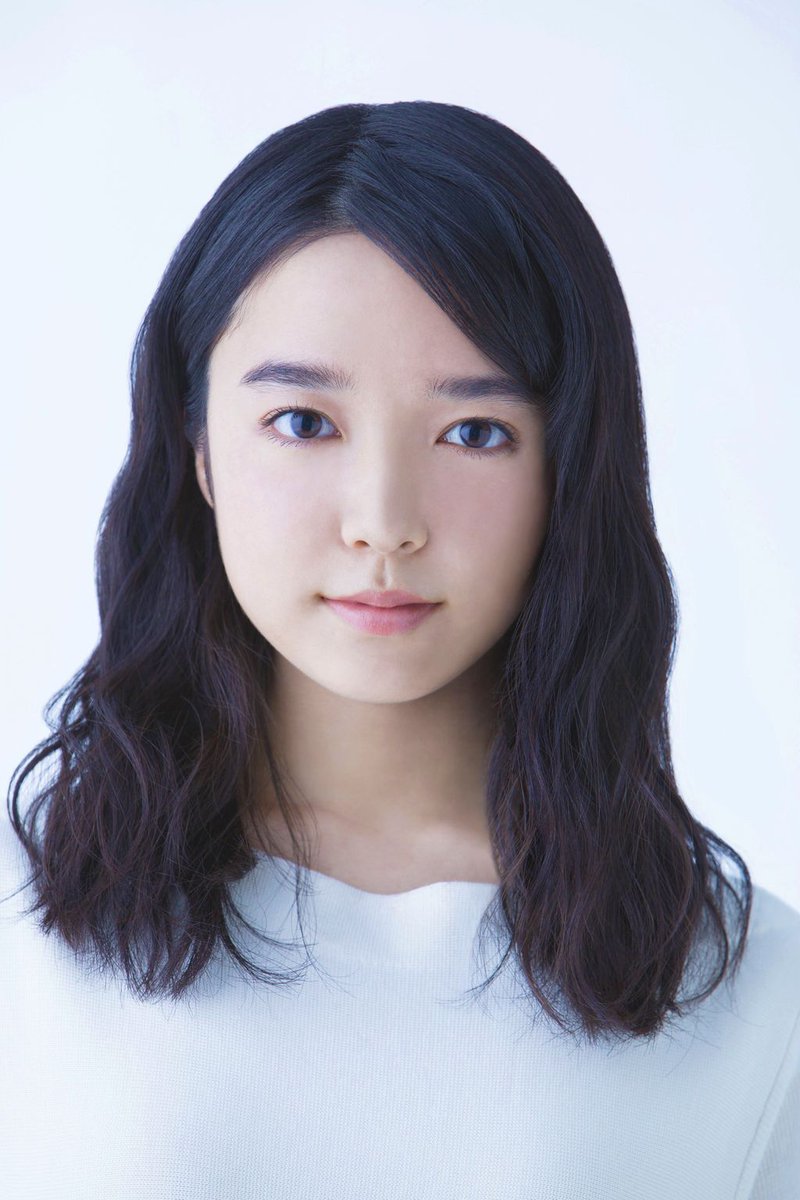 actor Mone Kamishiraishi large photo