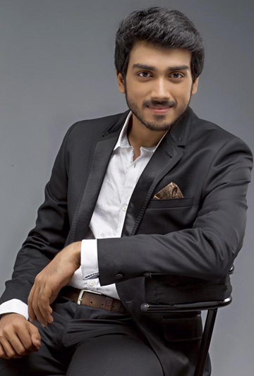 actor Kalidas Jayaram large photo