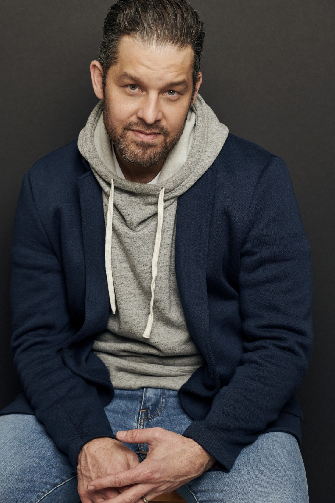 actor Ben Thompson large photo