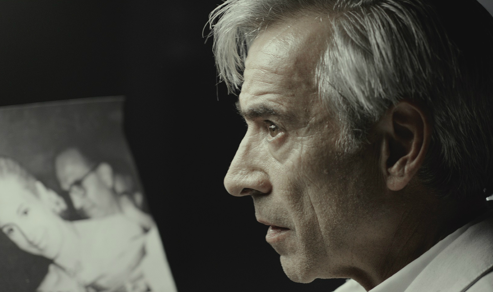 actor Imanol Arias large photo