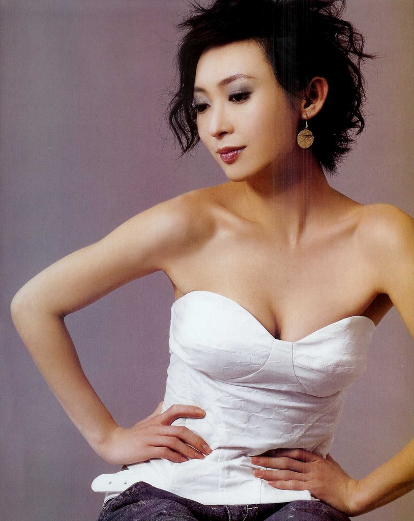 actor Catherine Chau large photo