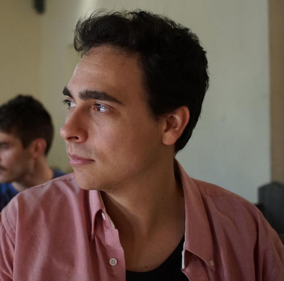 actor Dustin Hahn large photo