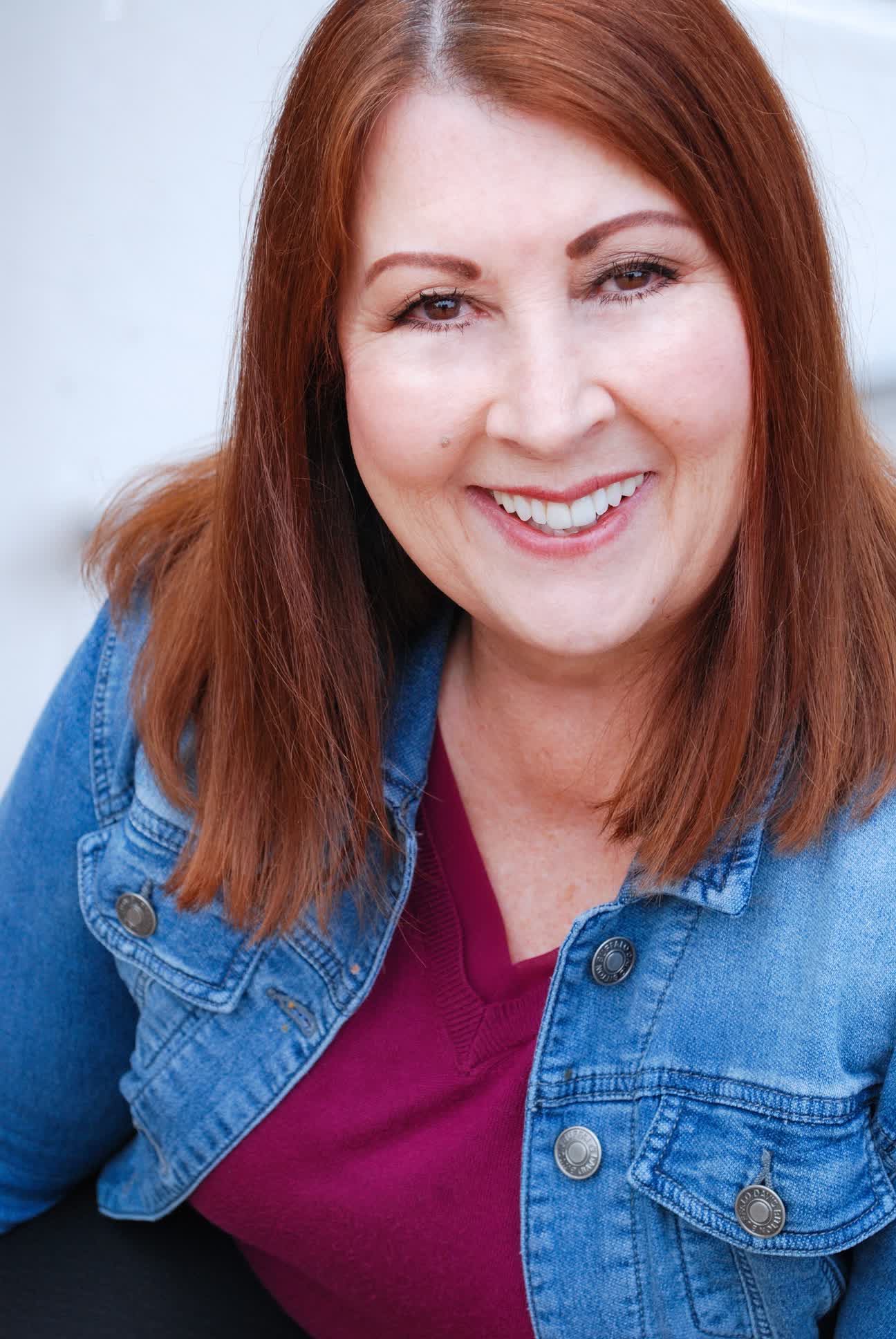 actor Veronica Scheyving large photo