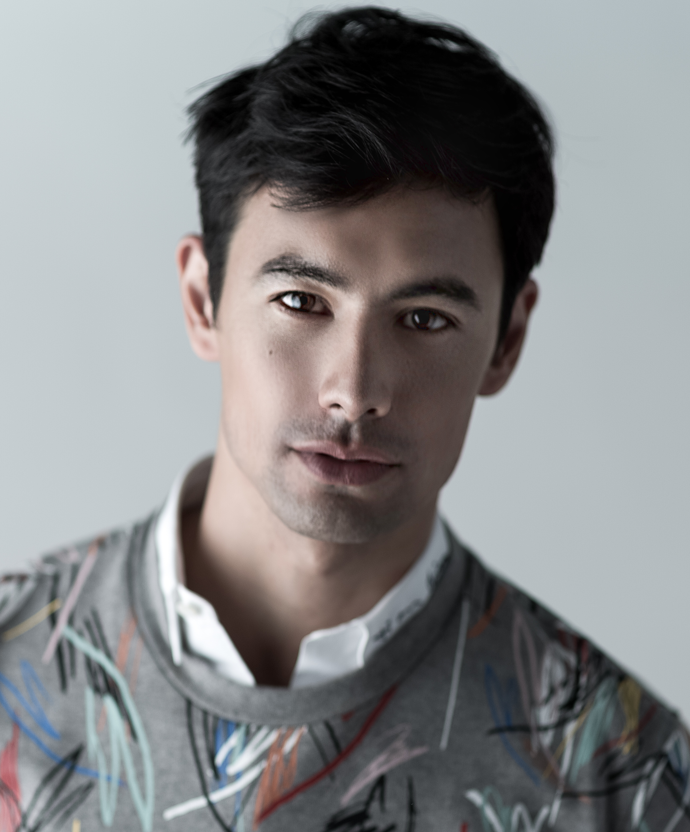 actor George Young large photo