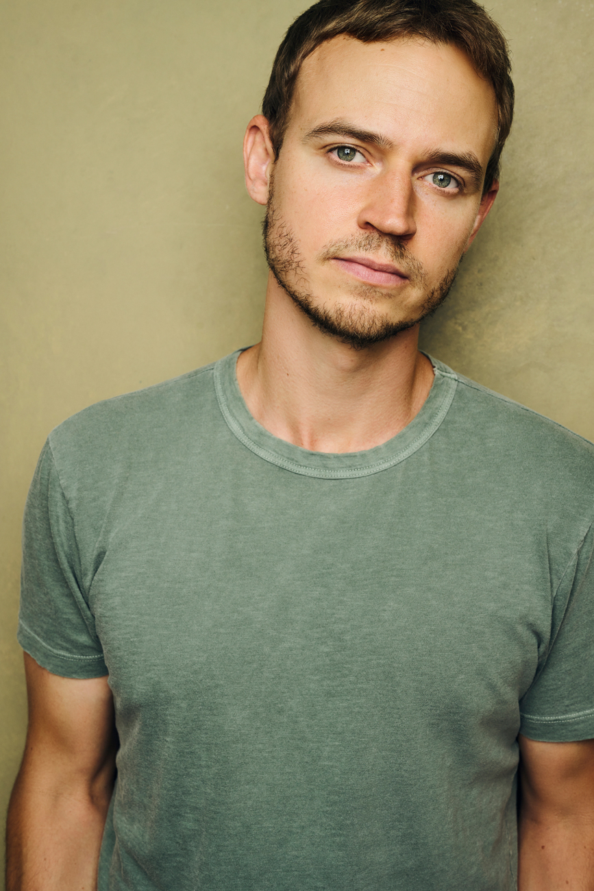 actor Erik Odom large photo