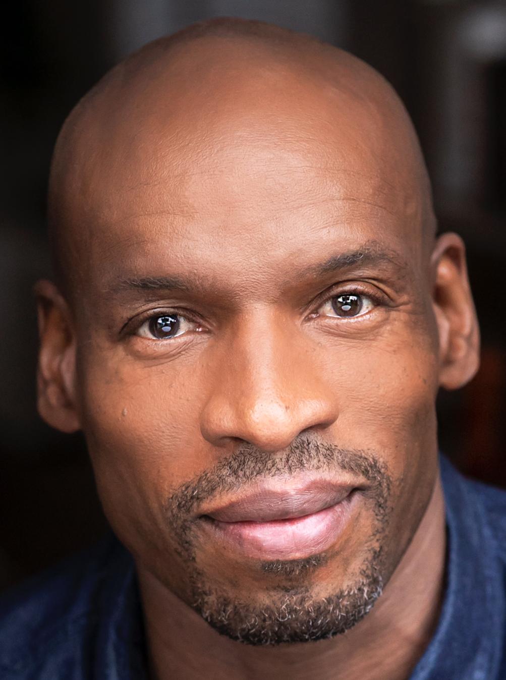 actor Graham Vincent large photo