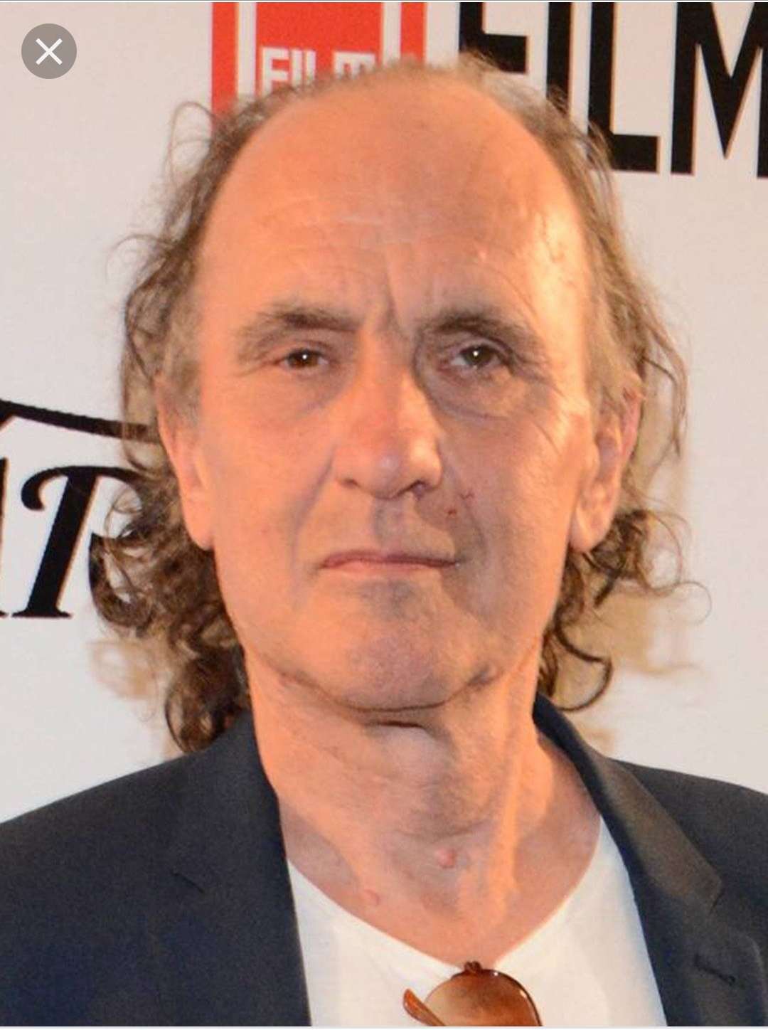 actor Robert Goodman large photo