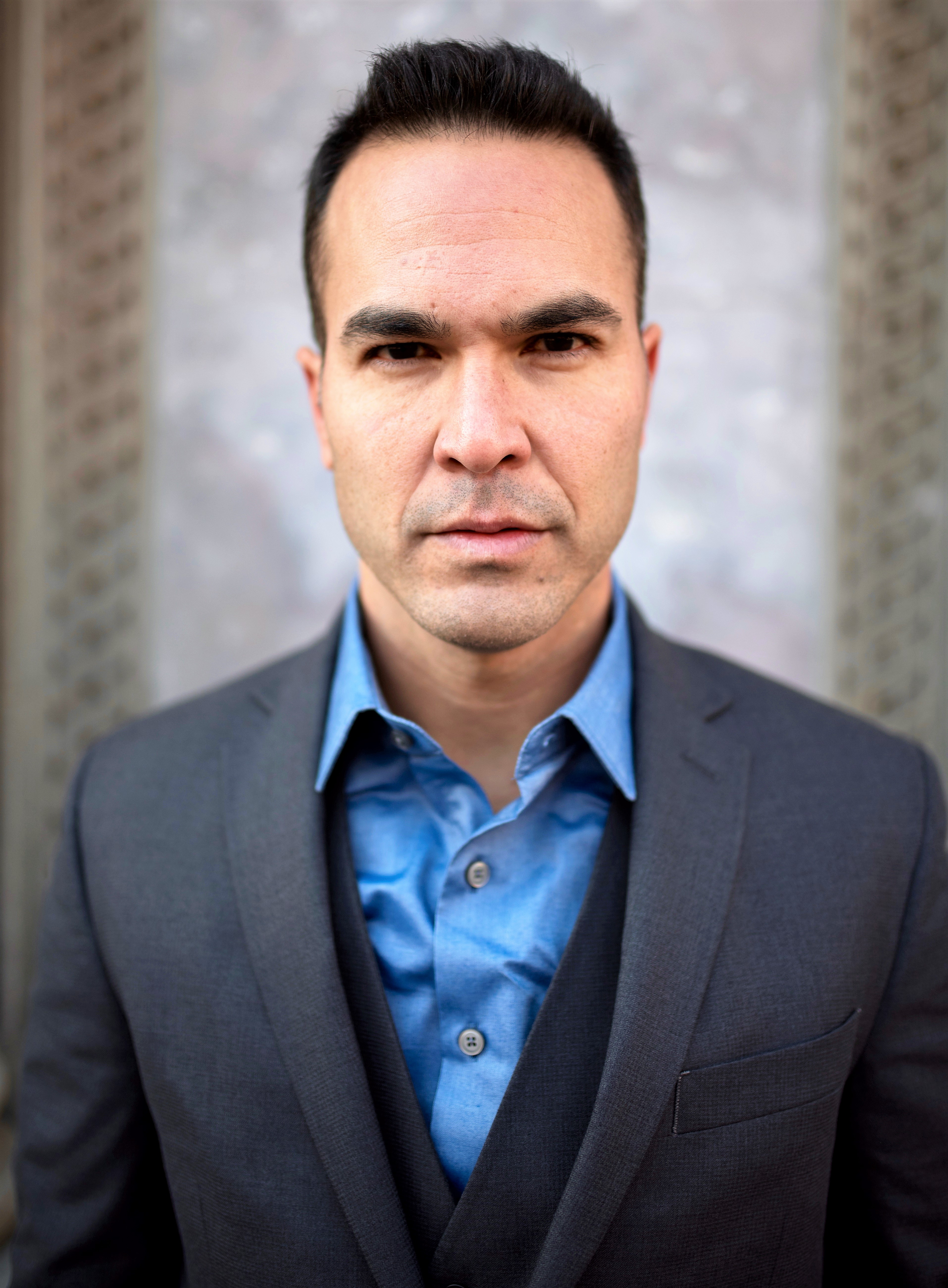 actor Adrian Alvarado large photo