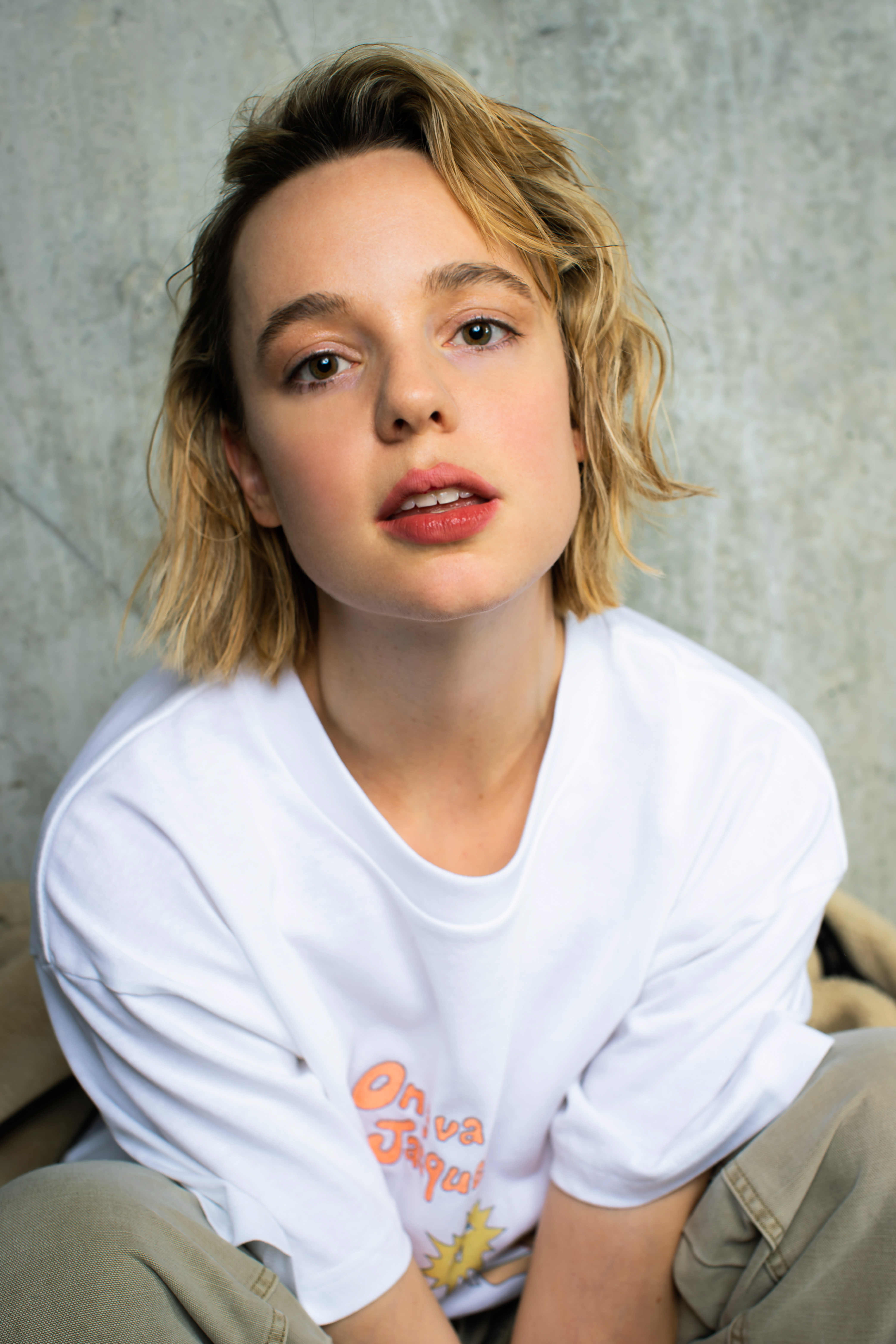 actor Em Haine large photo