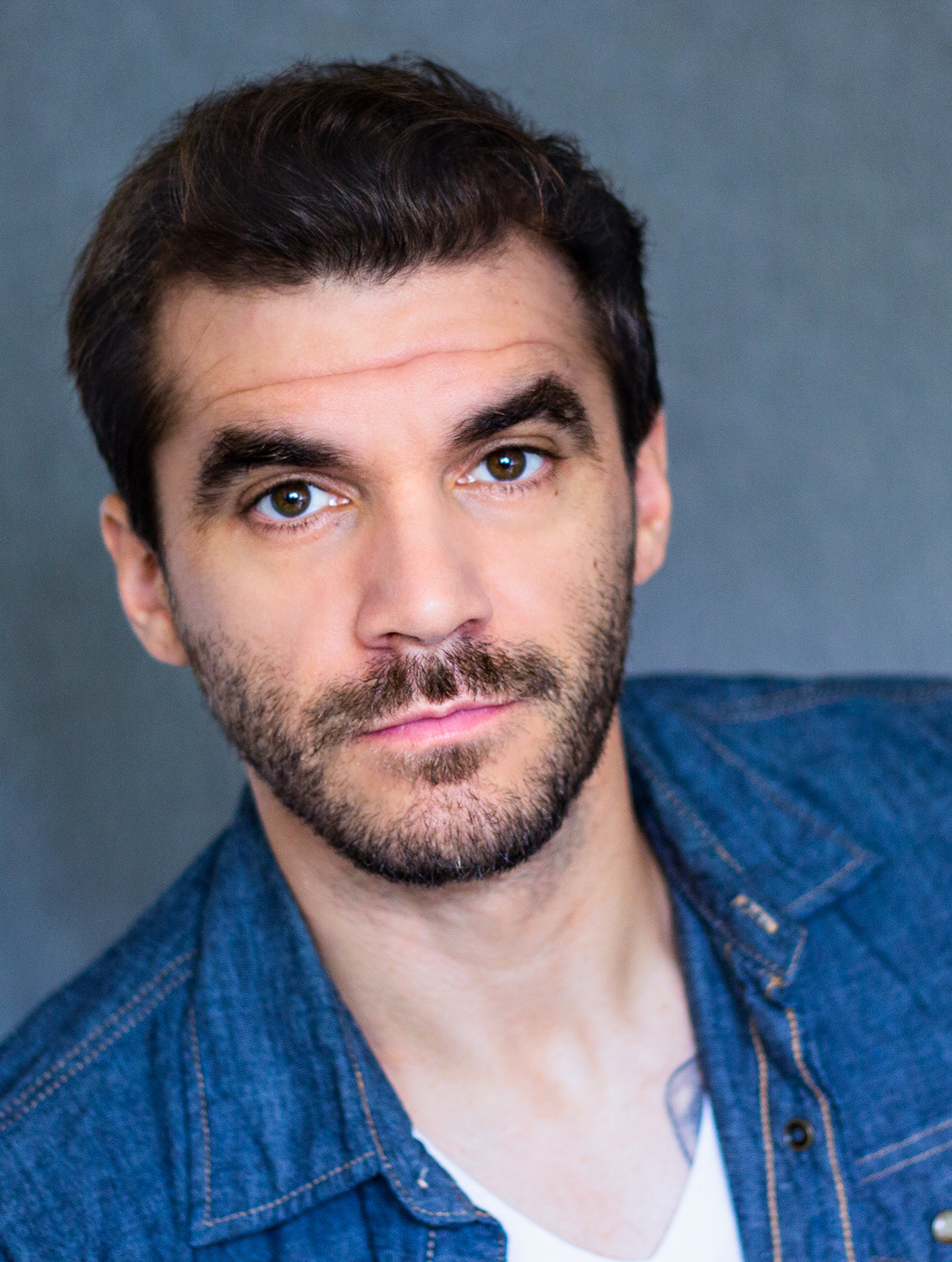 actor Andrew Stecker large photo