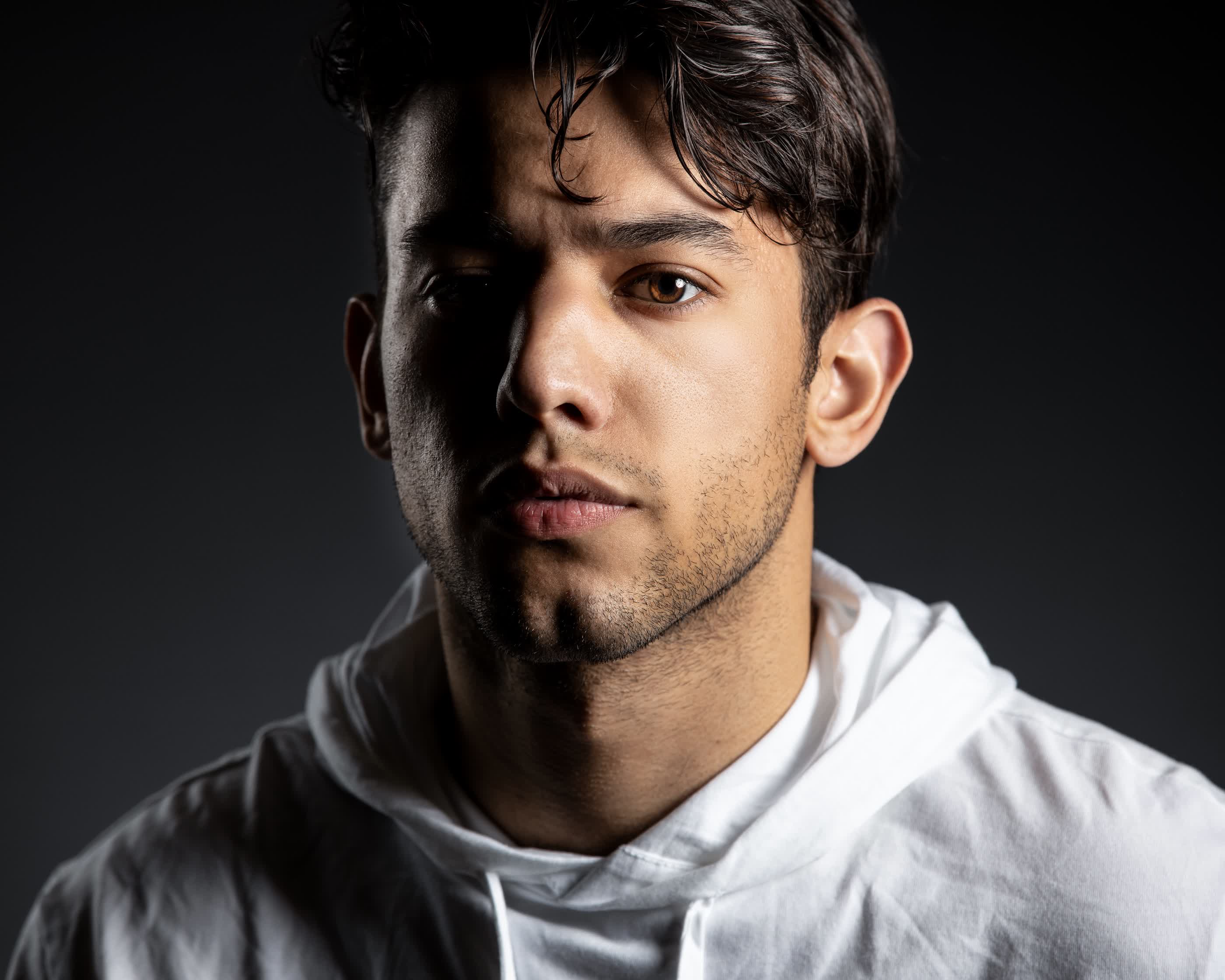 actor Angel Valle Jr. large photo