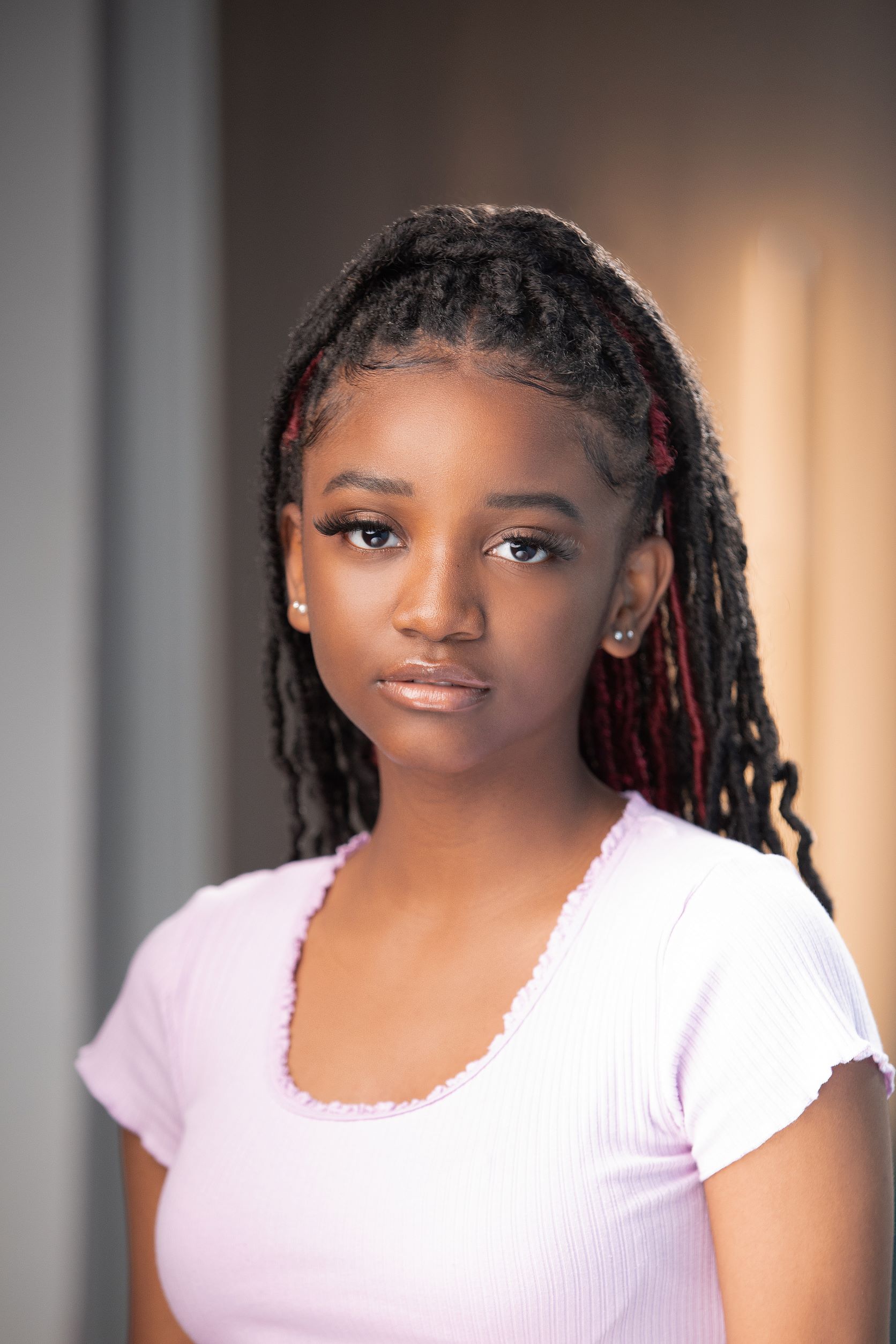 actor Aria Brooks large photo