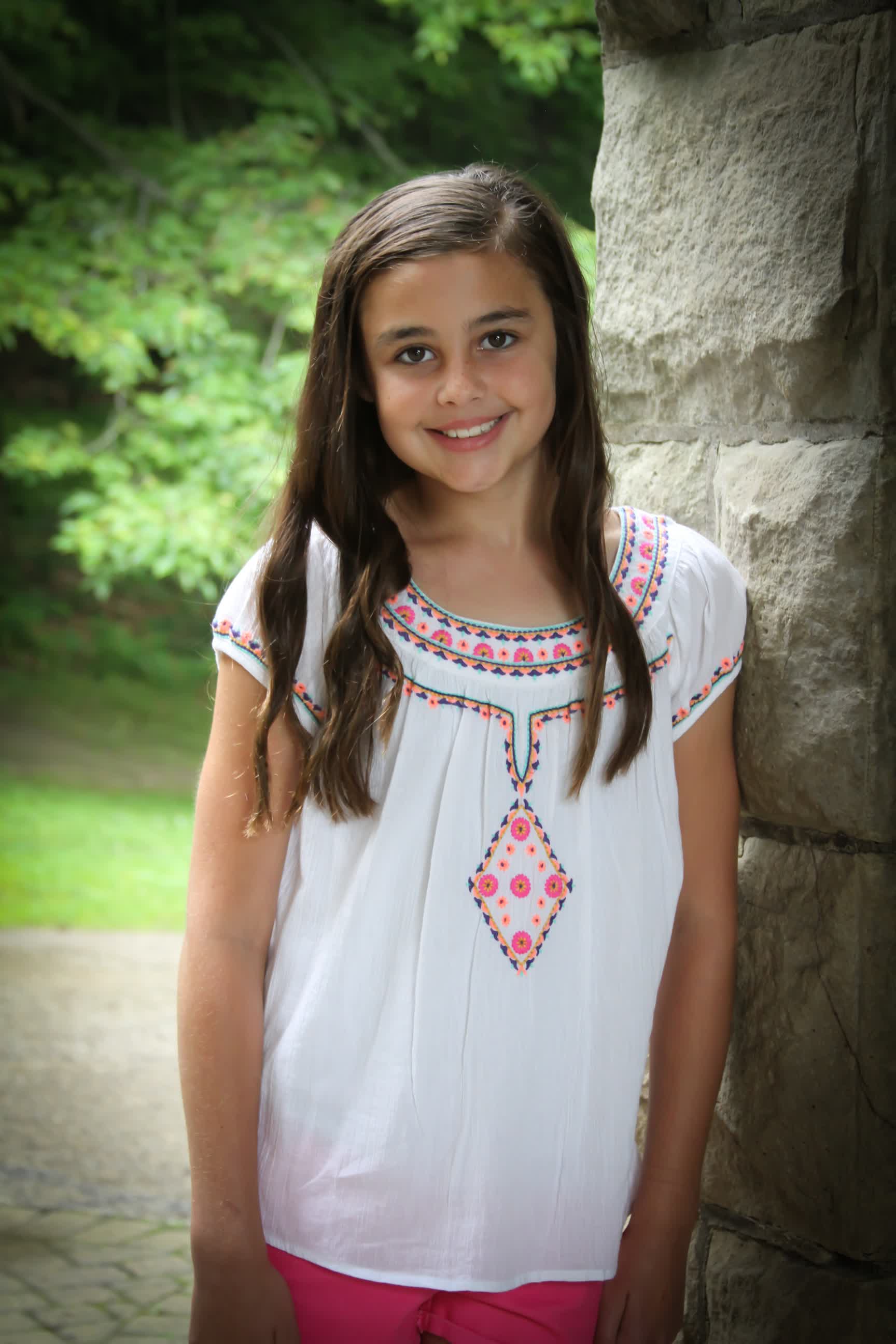 actor Lacey Dietz large photo