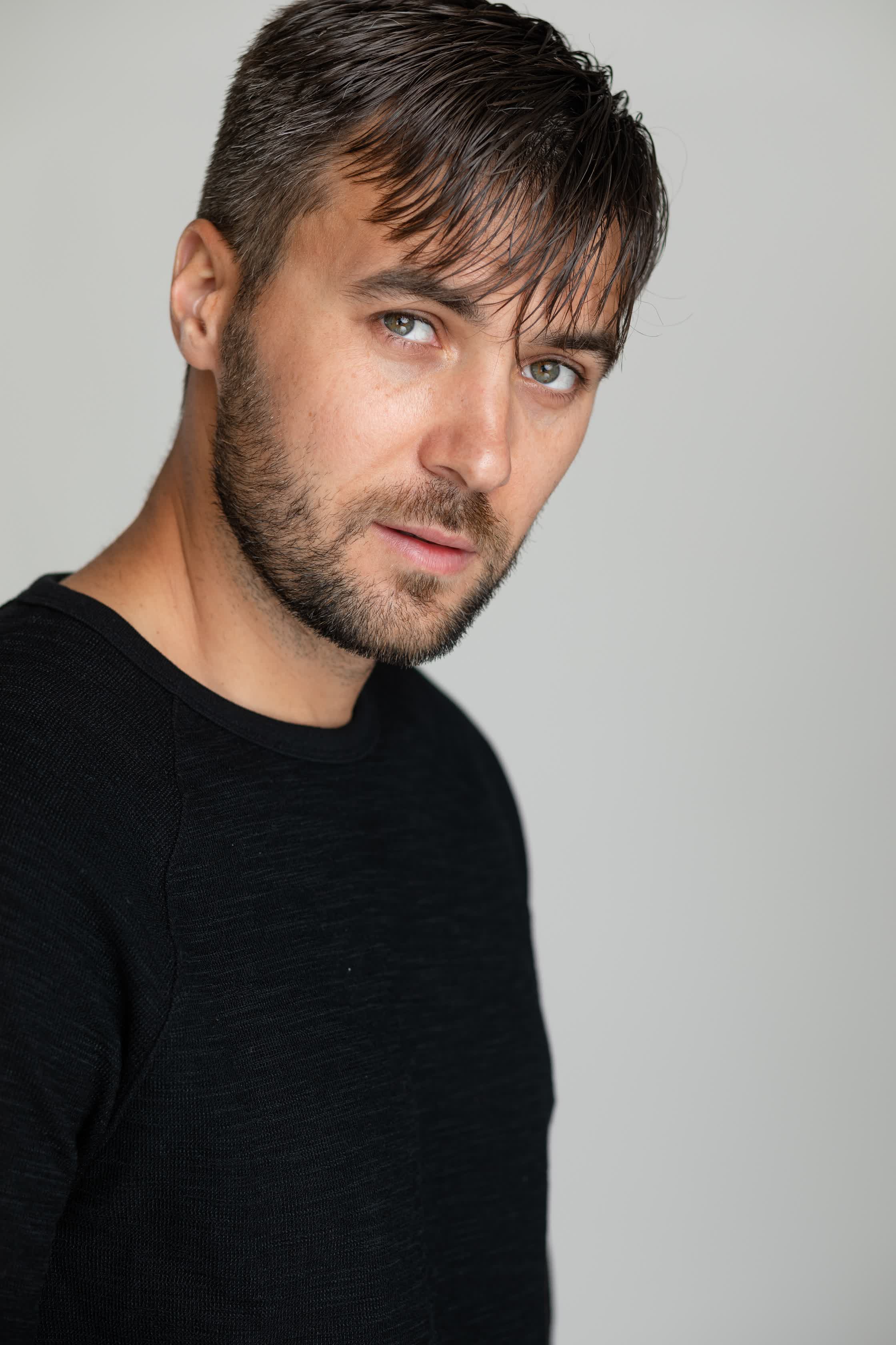 actor Alexander Babara large photo