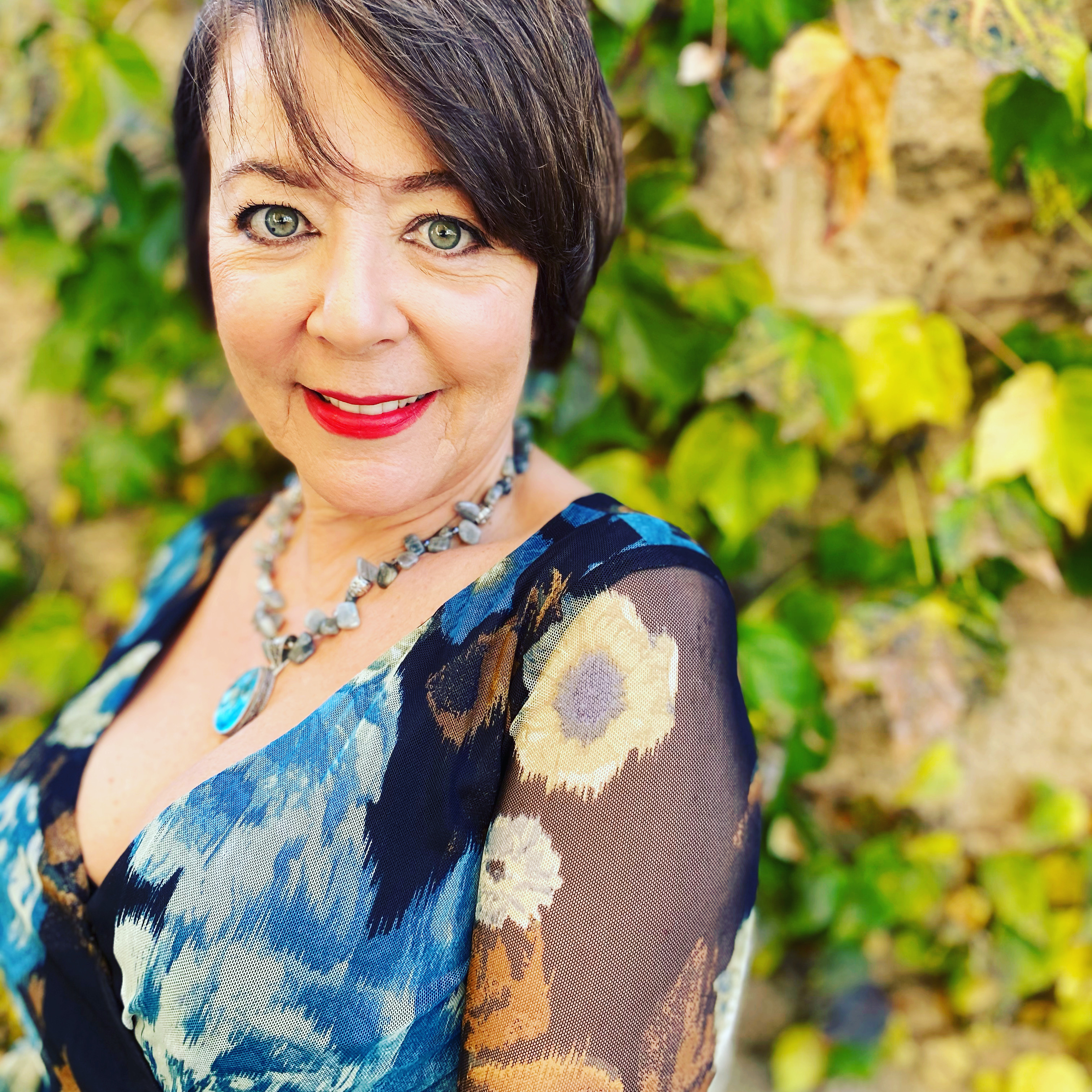 actor Paloma Morales large photo