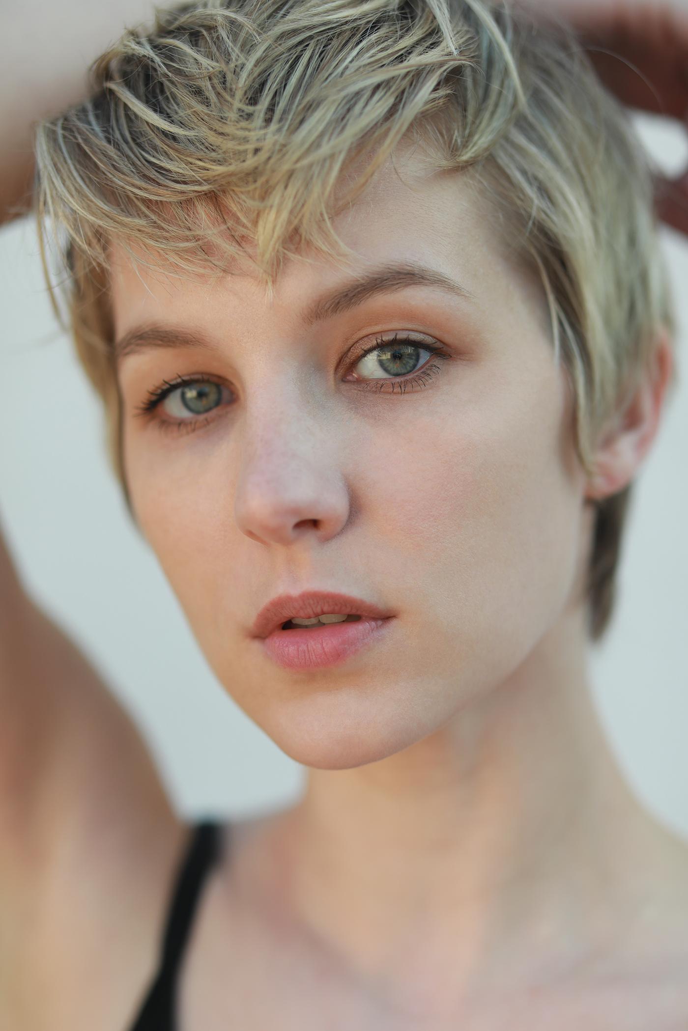 actor Tina Ivlev large photo