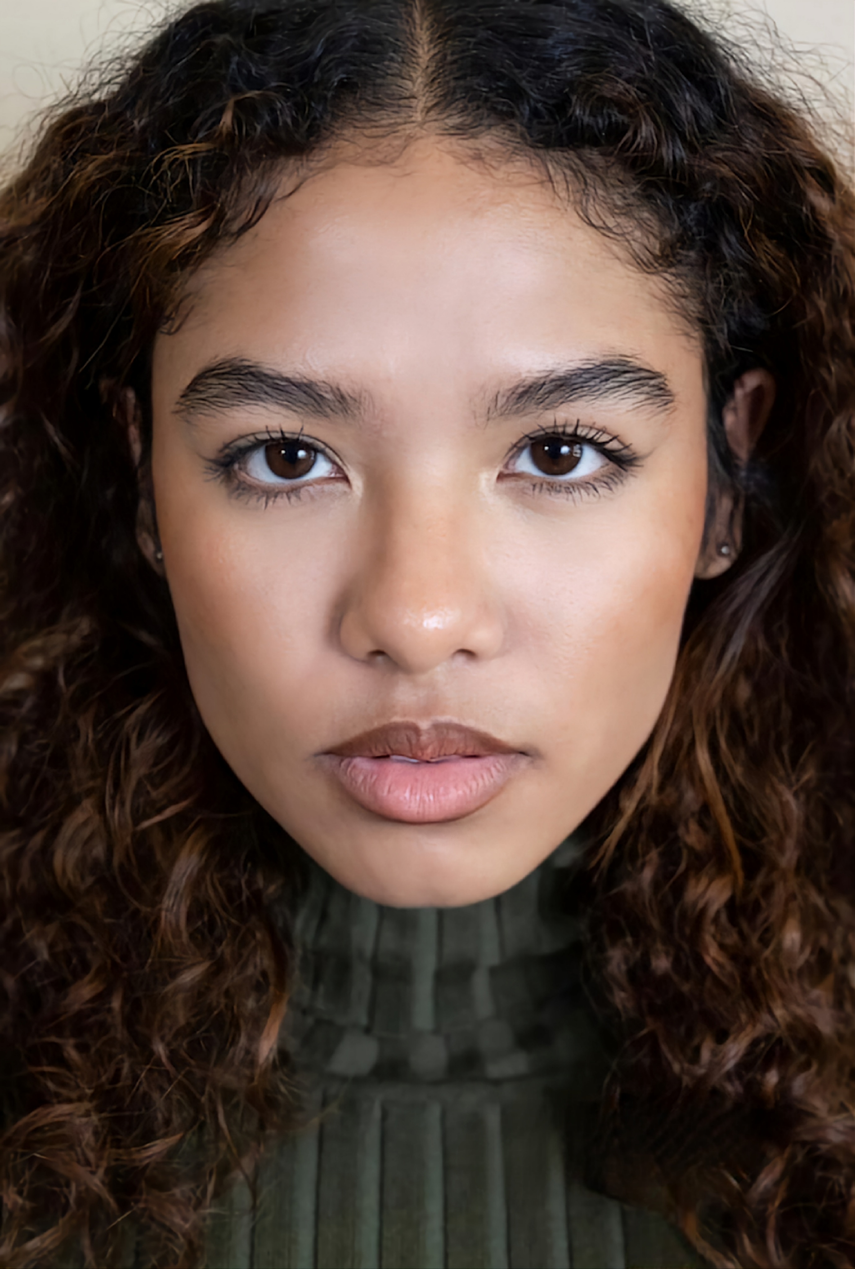 actor Mia Terry large photo