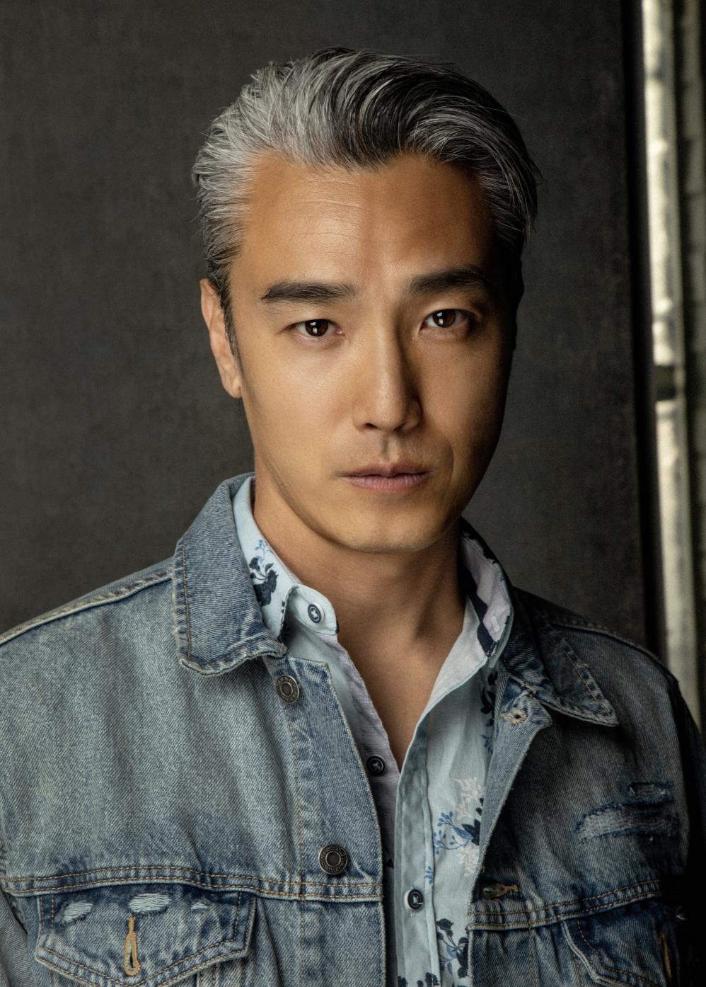 actor Jason Her large photo