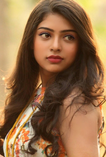 actor Varsha Bollamma large photo